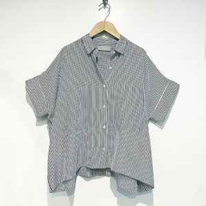 Everlane The Clean Silk Short-Sleeve Square Shirt in Black and White Stripe